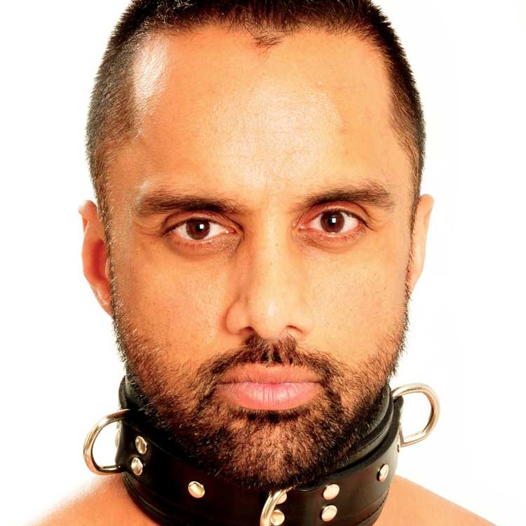 Fist Collar • Black